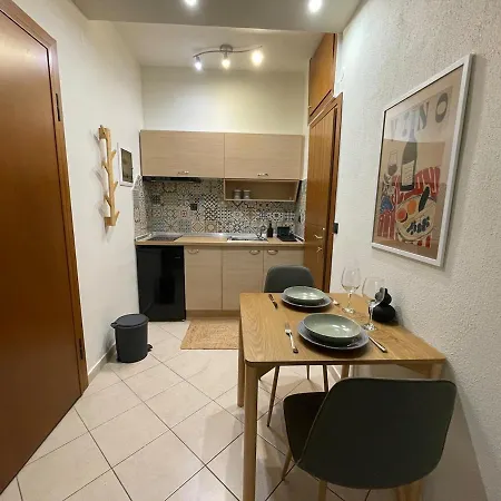 Olive Room, Center Lejlighed